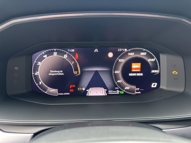 Fahrzeugabbildung CUPRA Formentor 1.5 eTSI Navi Digitales Cockpit LED Sperrdiff. ACC El. Heckklappe