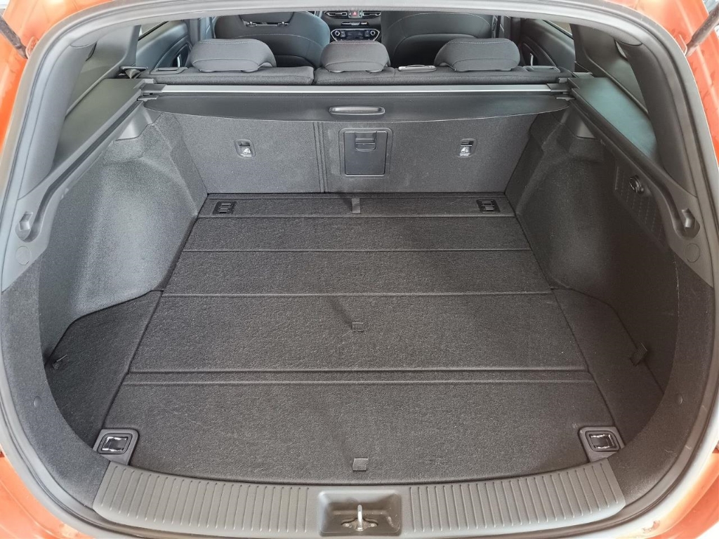 Fahrzeugabbildung Hyundai i30 FL Kombi 1.5 T-GDI 48V DCT N-Line MY25 Sportpaket Navi Digitales Cockpit LED ACC