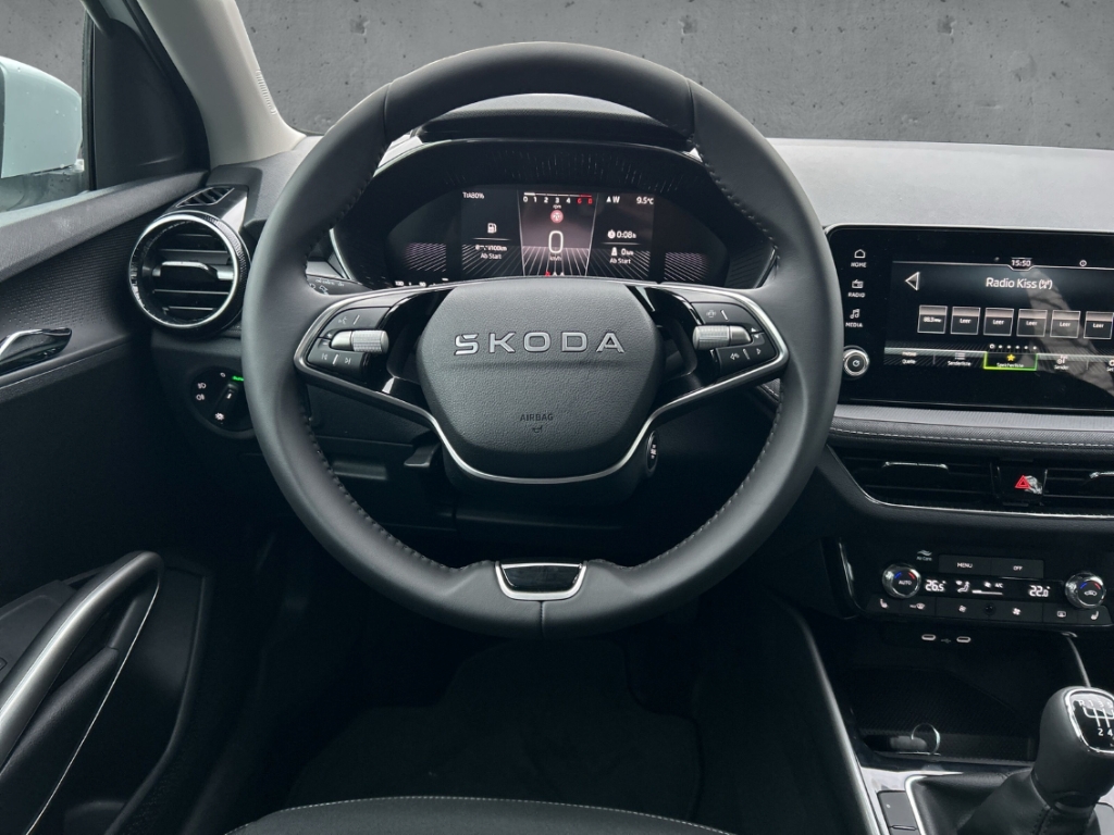 Fahrzeugabbildung SKODA Fabia 1.0 TSI SELECTION Klimaauto LED CarPlay