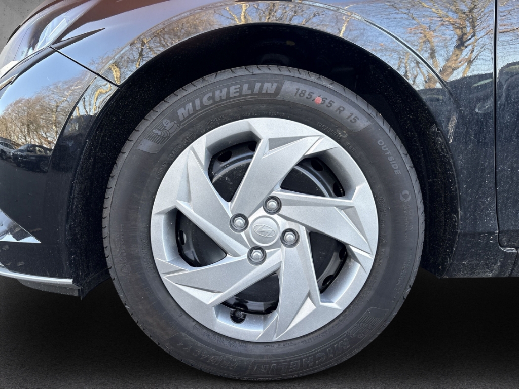 Fahrzeugabbildung Hyundai i20 FL MY26 1.0 T-GDi Select Navi DAB Rückfahrkamera Apple CarPlay Android Auto