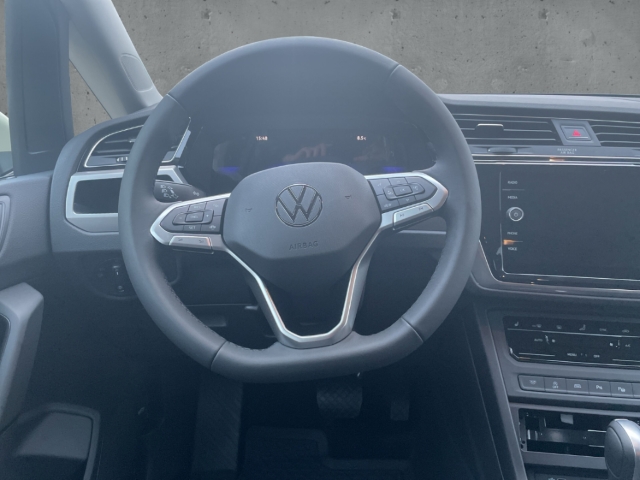 Fahrzeugabbildung Volkswagen Touran Trendline 2,0 l TDI SCR