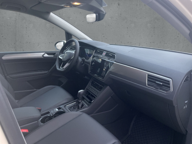 Fahrzeugabbildung Volkswagen Touran Trendline 2,0 l TDI SCR