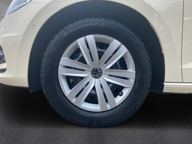 Fahrzeugabbildung Volkswagen Touran Trendline 2,0 l TDI SCR