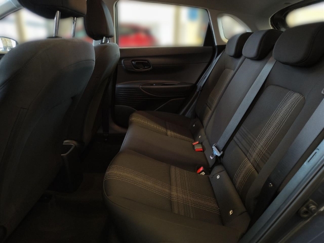 Fahrzeugabbildung Hyundai i20 FL 1.2 MT Select Funktionspaket Navi Apple CarPlay Android Auto Musikstreaming