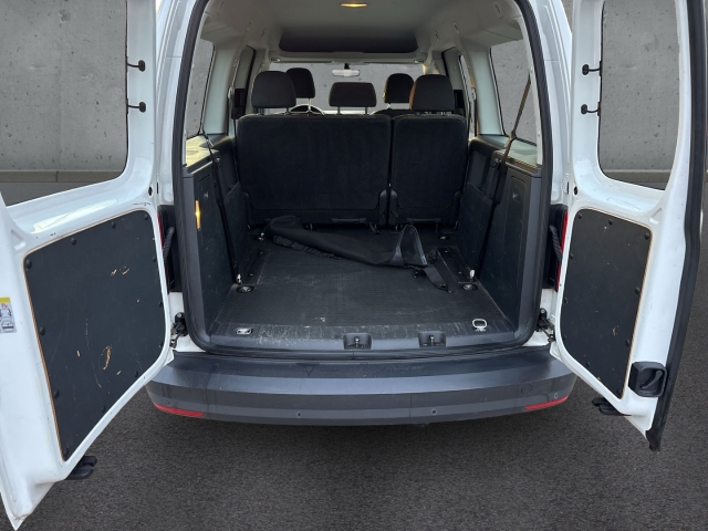 Fahrzeugabbildung Volkswagen Caddy MAXI 2.0 TDI High AHK Standhzg. PPS NAVI SHZ