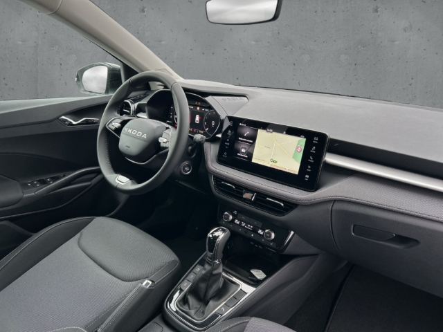 Fahrzeugabbildung SKODA Fabia 1.0 TSI DSG BALANCE LED Navi Winter PDC SHZ