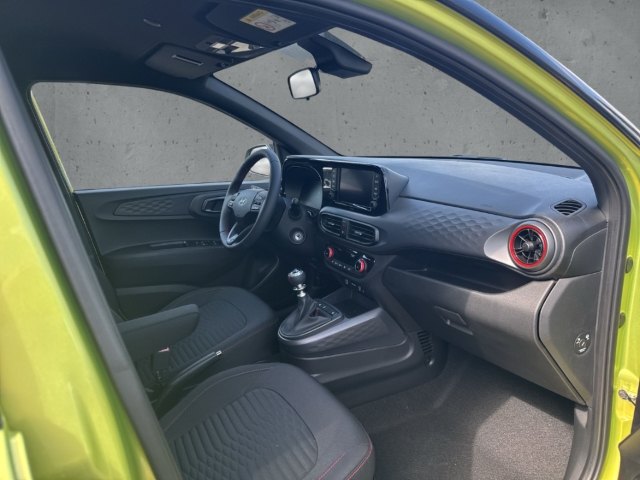 Fahrzeugabbildung Hyundai i10 FL MJ25 1.0 T-GDi N-Line Navi Dachlackierung Android Auto Musikstreaming DAB SHZ