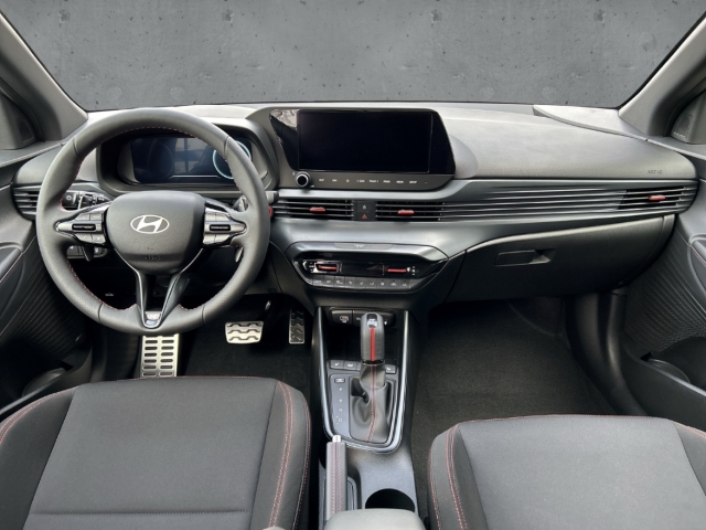 Fahrzeugabbildung Hyundai i20 FL MY25 1.0 DCT N-Line Assistenzpaket Smartpaket Navi digitales Cockpit Soundsystem