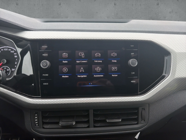 Fahrzeugabbildung Volkswagen T-Cross 1.0 TSI MOVE SHZ AppConnect AHK PDC Klim