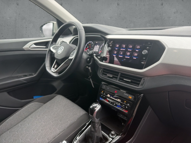 Fahrzeugabbildung Volkswagen T-Cross 1.0 TSI MOVE SHZ AppConnect AHK PDC Klim