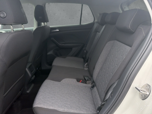 Fahrzeugabbildung Volkswagen T-Cross 1.0 TSI MOVE SHZ AppConnect AHK PDC Klim