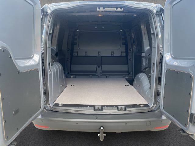 Fahrzeugabbildung Volkswagen Caddy Cargo 2,0 l TDI EU6 SCR Frontantrieb 6-Gang Radst. 2755 mm