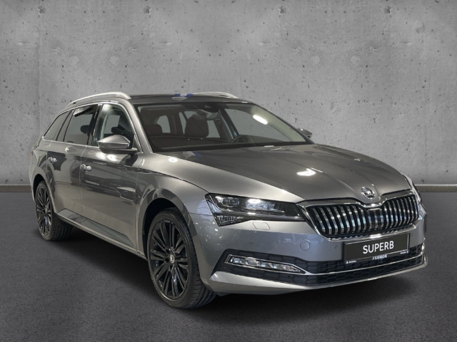 Fahrzeugabbildung SKODA Superb Combi 2.0 TDI DSG STYLE LED NAVI STdhzg LM19 ACC