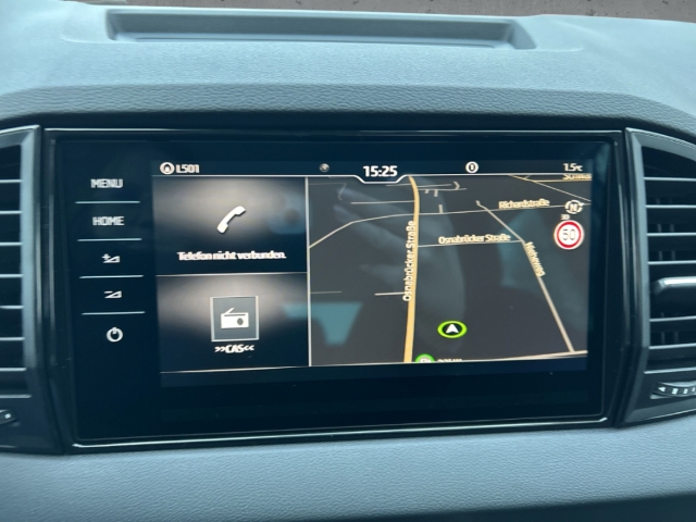 Fahrzeugabbildung SKODA Karoq 1.5 TSI DSG BALANCE LED Navi AHK LM17 Kamera