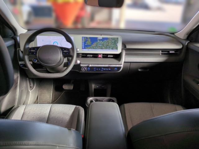 Fahrzeugabbildung Hyundai IONIQ 5 77,4kWh 4WD TECHNIQ Assist 20LM Bose el.Heckklappe Navi Digitales Cockpit