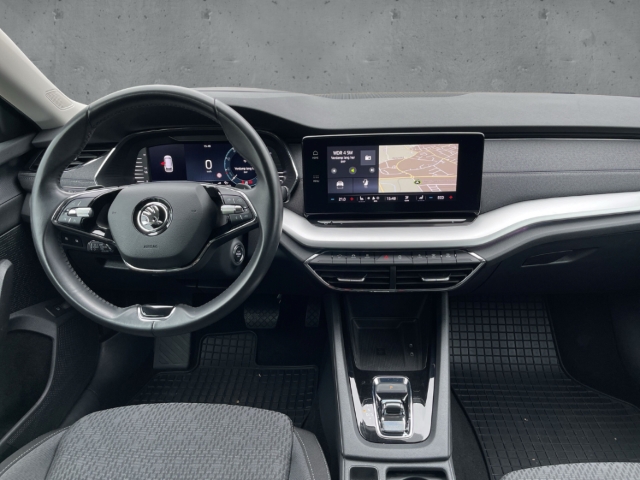 Fahrzeugabbildung SKODA Octavia Combi iV Style AHK Nav ACC HeadUp Kamera