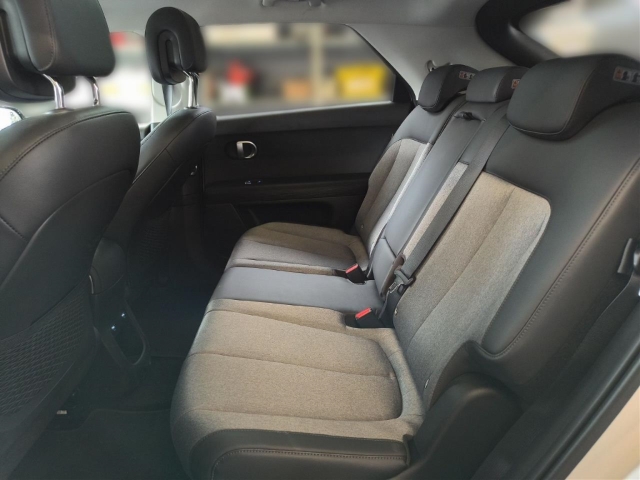 Fahrzeugabbildung Hyundai IONIQ 5 77,4kWh 2WD MY24 TECHNIQ Park.P Panorama Assist-P el.Heckklappe Navi Digitales Cockpit