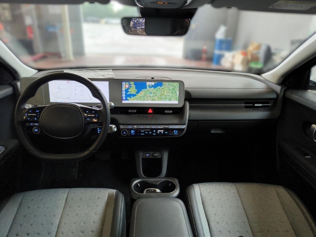 Fahrzeugabbildung Hyundai IONIQ 5 77,4kWh 2WD MY24 TECHNIQ Park.P Panorama Assist-P el.Heckklappe Navi Digitales Cockpit