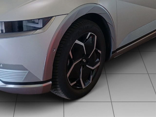 Fahrzeugabbildung Hyundai IONIQ 5 77,4kWh 2WD MY24 UNIQ Assist-P. Panorama HUD Navi Digitales Cockpit Soundsystem