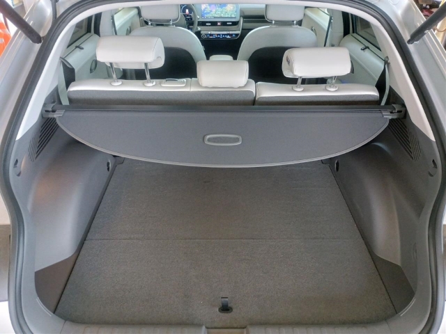 Fahrzeugabbildung Hyundai IONIQ 5 77,4kWh 2WD MY24 UNIQ Assist-P. Panorama HUD Navi Digitales Cockpit Soundsystem