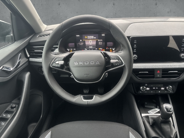 Fahrzeugabbildung SKODA Scala 1.0 TSI SELECTION LED Apple CarPlay Alu