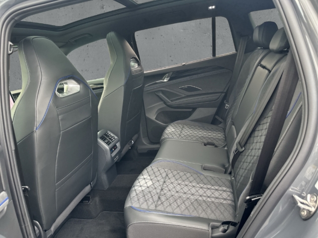 Fahrzeugabbildung Volkswagen Tayron 2.0 142 kW 4Motion EU6e R-Line 2,0 l TDI SCR 4MOTION