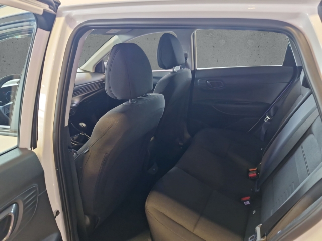 Fahrzeugabbildung Hyundai BAYON MY25 1.0 T-GDi TREND Navi LED CarPlay RKam PDC SHZ