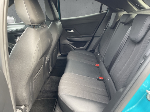 Fahrzeugabbildung Opel Mokka B GS 1.2 AT SHZ beheizb.Lenkr.LED DIGI Cock RFK LM PDC