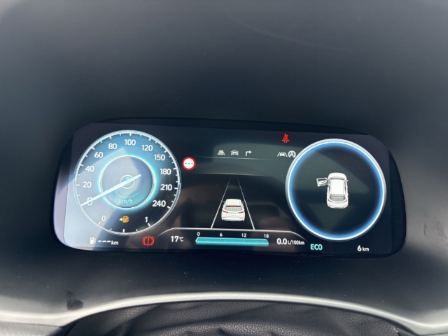 Fahrzeugabbildung Hyundai i30 FL 5-Türer MY25 1.5 MT N-Line Panorama Navi Digitales Cockpit LED Apple