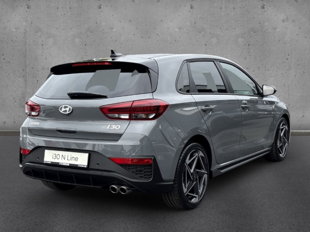 Fahrzeugabbildung Hyundai i30 FL 5-Türer MY25 1.5 MT N-Line Panorama Navi Digitales Cockpit LED Apple