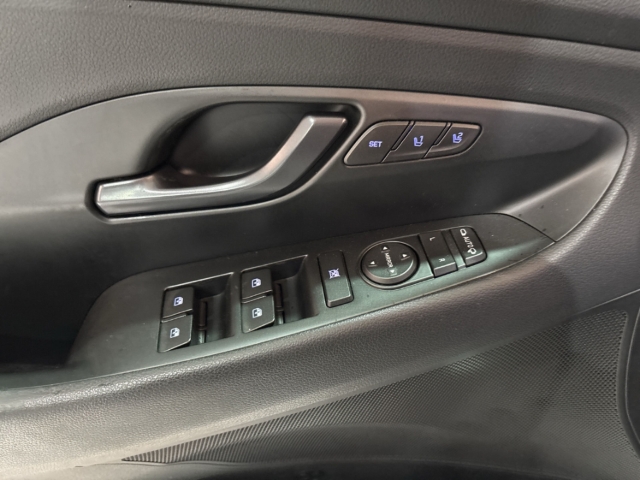 Fahrzeugabbildung Hyundai i30 FASTBACK N PERFORMANCE SHZ MEMORY TEMP NAVI