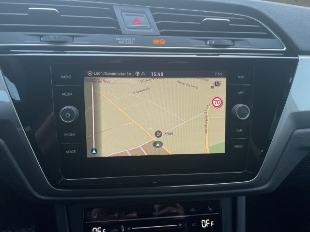 Fahrzeugabbildung Volkswagen Touran Taxi 2.0 TDI DSG Navi GJR el. Heckklappe