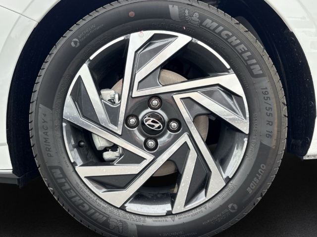 Fahrzeugabbildung Hyundai i20 1.0 T-GDI MT Trend Navi Digitales Cockpit Apple CarPlay Android Auto Fahrerprofil