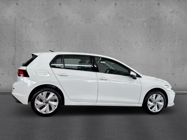 Fahrzeugabbildung Volkswagen Golf VIII 1.5 TSI Style LED ACC AppConnect PDC