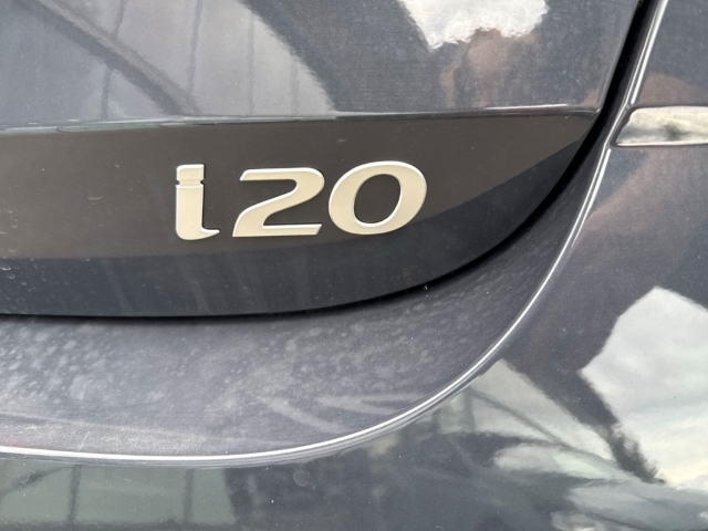 Fahrzeugabbildung Hyundai i20 1.0 T-GDI MT Trend Navi Digitales Cockpit Apple CarPlay Android Auto Fahrerprofil