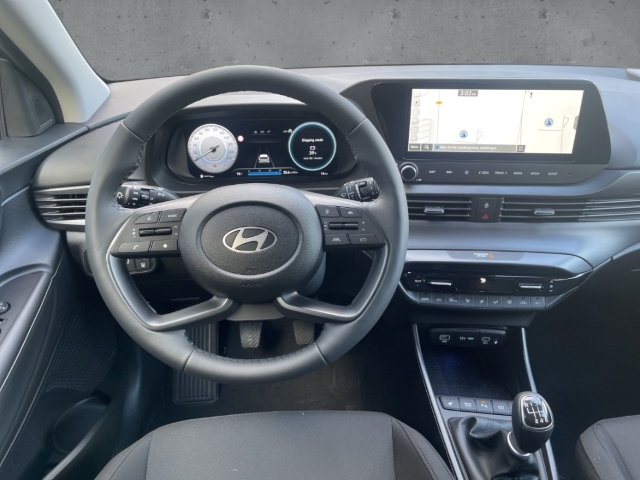 Fahrzeugabbildung Hyundai i20 FL MY25 1.0 T-GDI MT Prime Navi Bose LED Apple CarPlay Android Auto