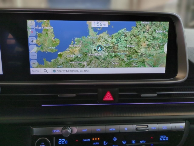 Fahrzeugabbildung Hyundai IONIQ 6 77,4kWh 4WD UNIQ HUD Navi Digitales Cockpit Memory Sitze Soundsystem Bose