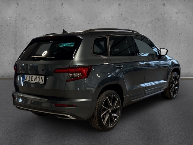 Fahrzeugabbildung SKODA Karoq 1.5 TSI DSG Sportline Klima Navi LED PDC S Sportpaket AD Digitales Cockpit Soundsystem