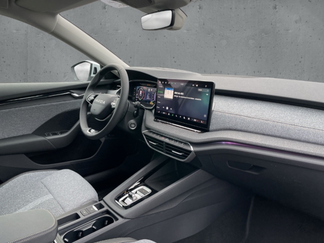 Fahrzeugabbildung SKODA Octavia Combi 1.5 TSI mHEV DSG BALANCE ACC LED