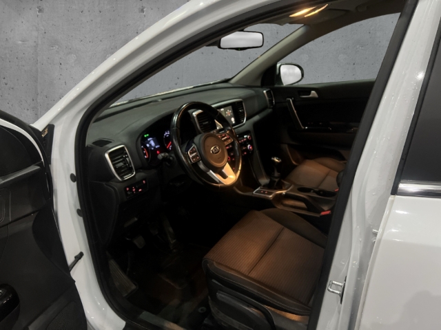 Fahrzeugabbildung Kia Sportage 2WD 1.6 GDI Spirit SHZ