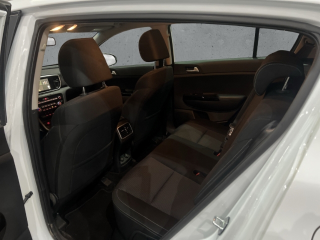 Fahrzeugabbildung Kia Sportage 2WD 1.6 GDI Spirit SHZ