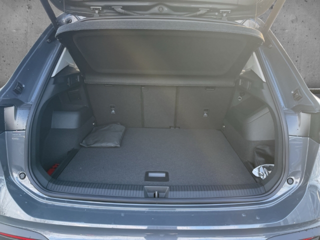 Fahrzeugabbildung Volkswagen Tiguan 2.0 TDI Energy IQ.LIGHT AHK Navi ACC SHZ