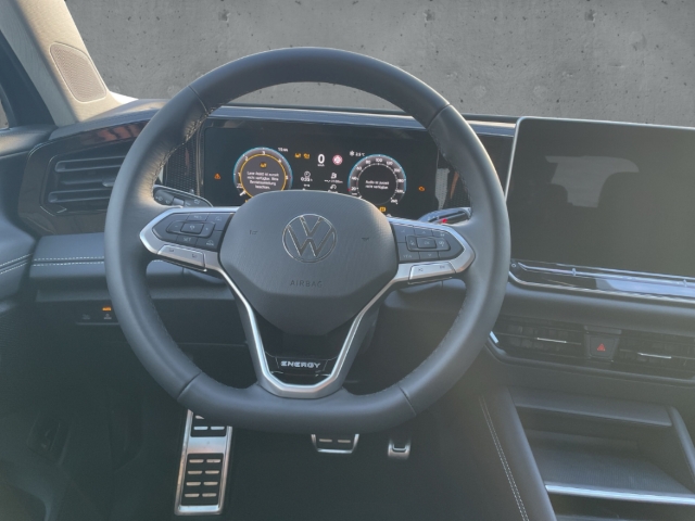 Fahrzeugabbildung Volkswagen Tiguan 2.0 TDI Energy IQ.LIGHT AHK Navi ACC SHZ