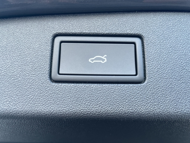 Fahrzeugabbildung Volkswagen Tiguan 2.0 TDI Energy IQ.LIGHT AHK Navi ACC SHZ