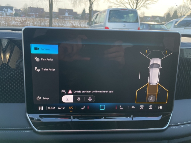 Fahrzeugabbildung Volkswagen Tiguan 2.0 TDI Energy IQ.LIGHT AHK Navi ACC SHZ