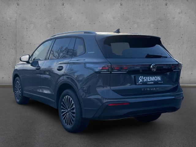 Fahrzeugabbildung Volkswagen Tiguan 2.0 TDI Energy IQ.LIGHT AHK Navi ACC SHZ