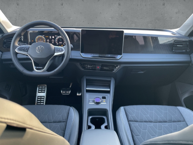 Fahrzeugabbildung Volkswagen Tiguan 2.0 TDI Energy IQ.LIGHT AHK Navi ACC SHZ