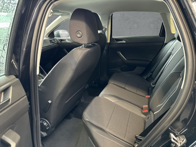 Fahrzeugabbildung Volkswagen Taigo 1.0 TSI DSG Style IQ.LIGHT Kamera ACC PDS