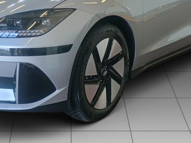 Fahrzeugabbildung Hyundai IONIQ 6 77,4kWh 4WD TECHNIQ Glasschiebedach HUD Navi Digitales Cockpit LED Blendfreies Fernl.