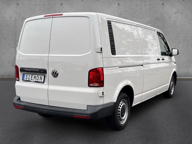 Fahrzeugabbildung Volkswagen T6.1 Kasten 2.0 TDI LR Navi PDC hinten Klima ACC AppConnect